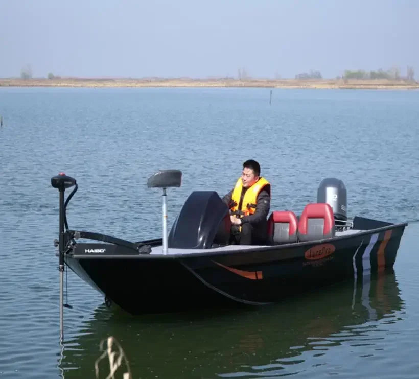 4.9m/16ft 30-90PH  Marine Grade Aluminum Bass Fishing 5 Passengers Boats for Fishing/Hunting Outdoor Activities
