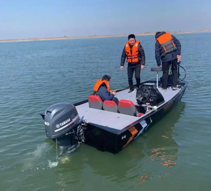 4.9m/16ft 30-90PH  Marine Grade Aluminum Bass Fishing 5 Passengers Boats for Fishing/Hunting Outdoor Activities