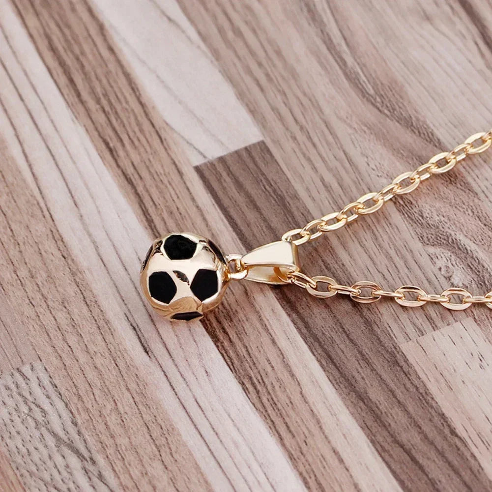 Fashion Sporty Necklace Football Pendant with Chain Soccer Necklace Gold /Siliver Color Men/Women Sport Ball Jewelry Gift