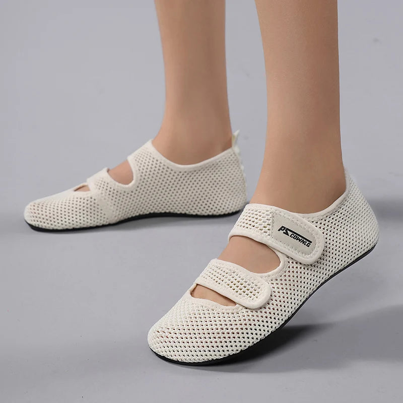Water Shoes for Women Quick-Dry Aqua Socks Swim Beach Barefoot Yoga Exercise Wear Sport Accessories Pool Camping Slip-on