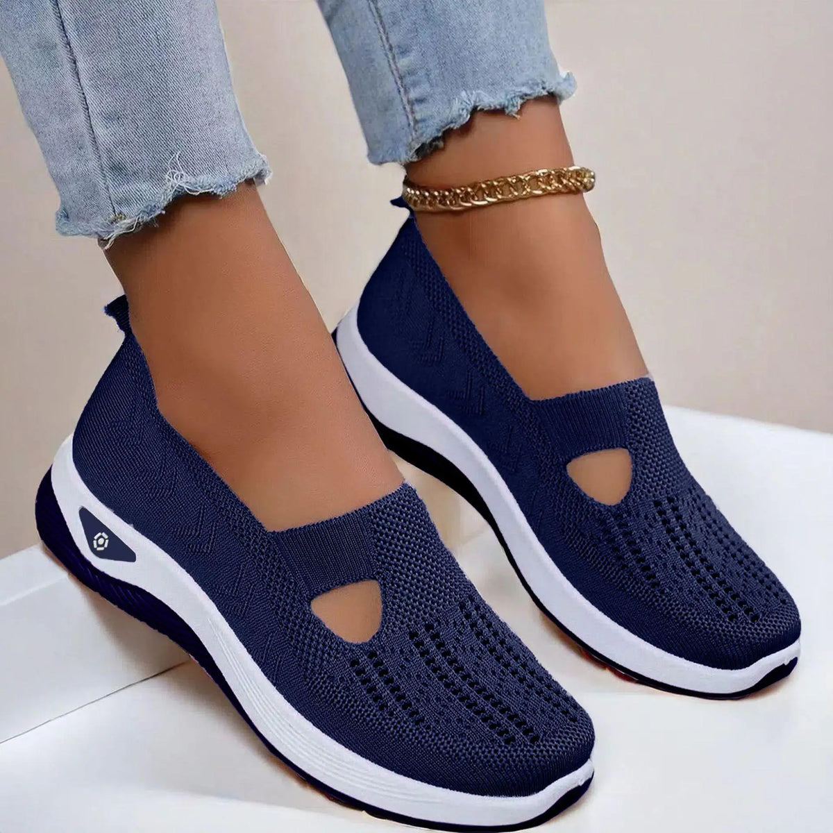 Woman Summer Breathable Mesh Flat Shoes Women Knitted Loafers Elderly Women's Shoes Mom Sneakers Middle-aged Women Casual Shoes
