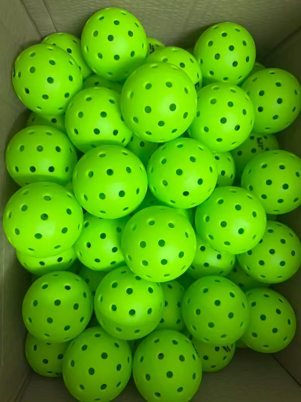 Professional Rotomolded One-Piece Pickleball 48 Holes Durable Outdoor Competition Training Ball for Sports Games