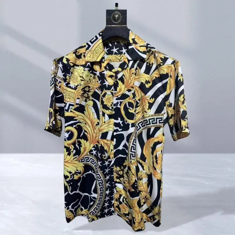 Vintage men's luxurious gold Baroque chain patterned high-quality short sleeved shirt suitable for street parties