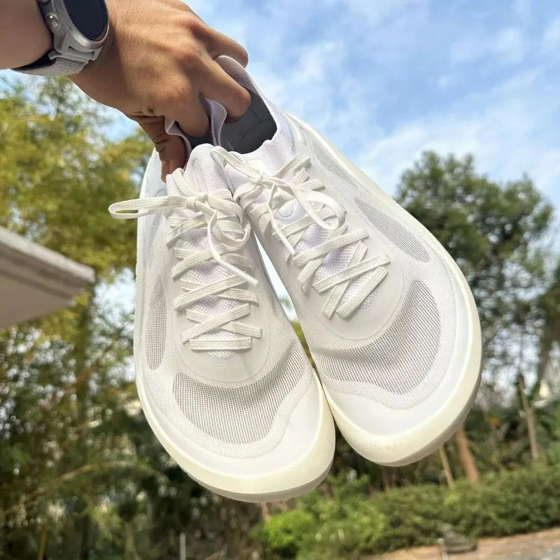 2026 Men Women Outdoor Walking Shoe Top Quality Summer Breathable Outdoor Hiking Barefoot Shoe Comfortable Flat Bottom