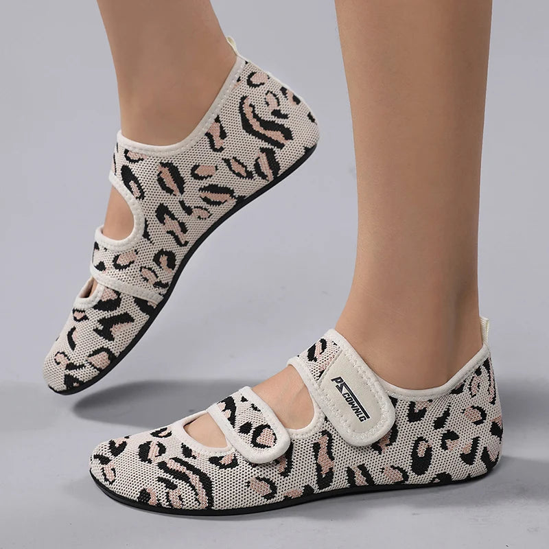 Water Shoes for Women Quick-Dry Aqua Socks Swim Beach Barefoot Yoga Exercise Wear Sport Accessories Pool Camping Slip-on