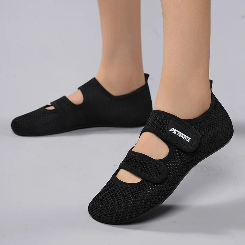 Water Shoes for Women Quick-Dry Aqua Socks Swim Beach Barefoot Yoga Exercise Wear Sport Accessories Pool Camping Slip-on